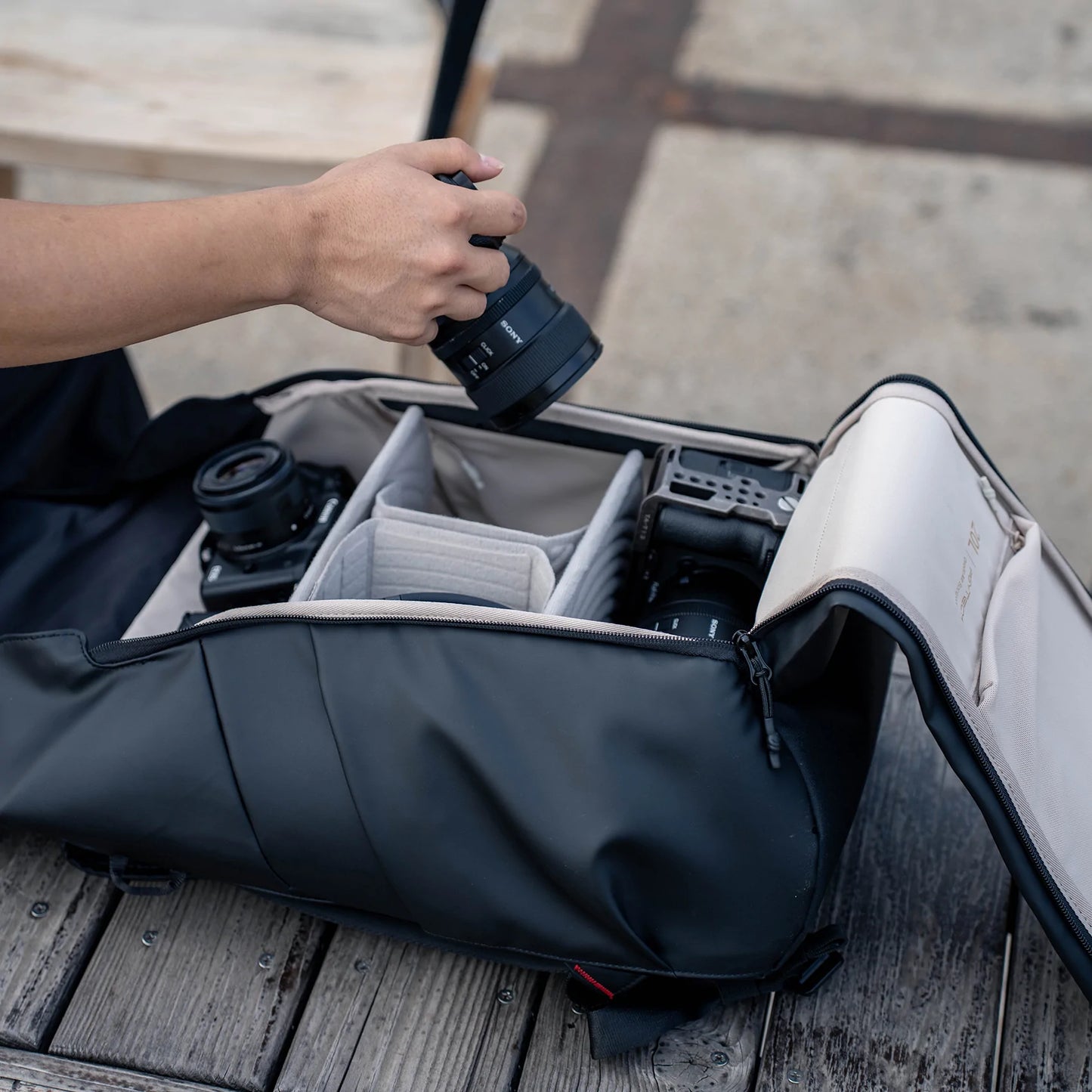 【予約】OneGo Air Backpack(ワンゴー エア バックパック)25L