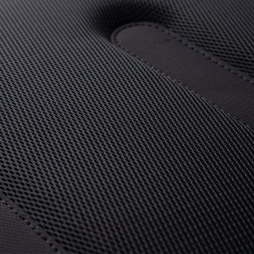 OneGo Lite Backpack 16L (マットブラック)
