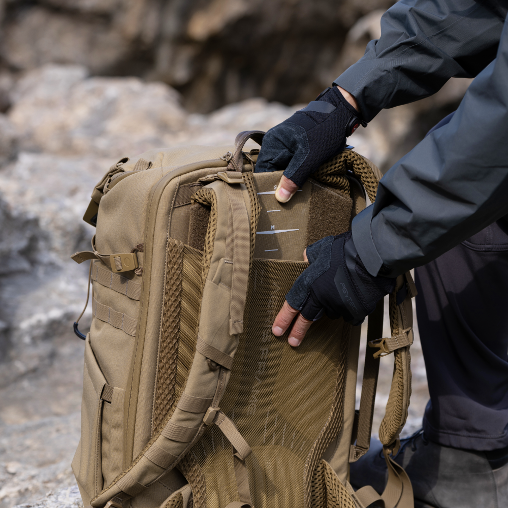 【予約】OneMo Tactical Backpack 25L (ダークナイトカモ)
