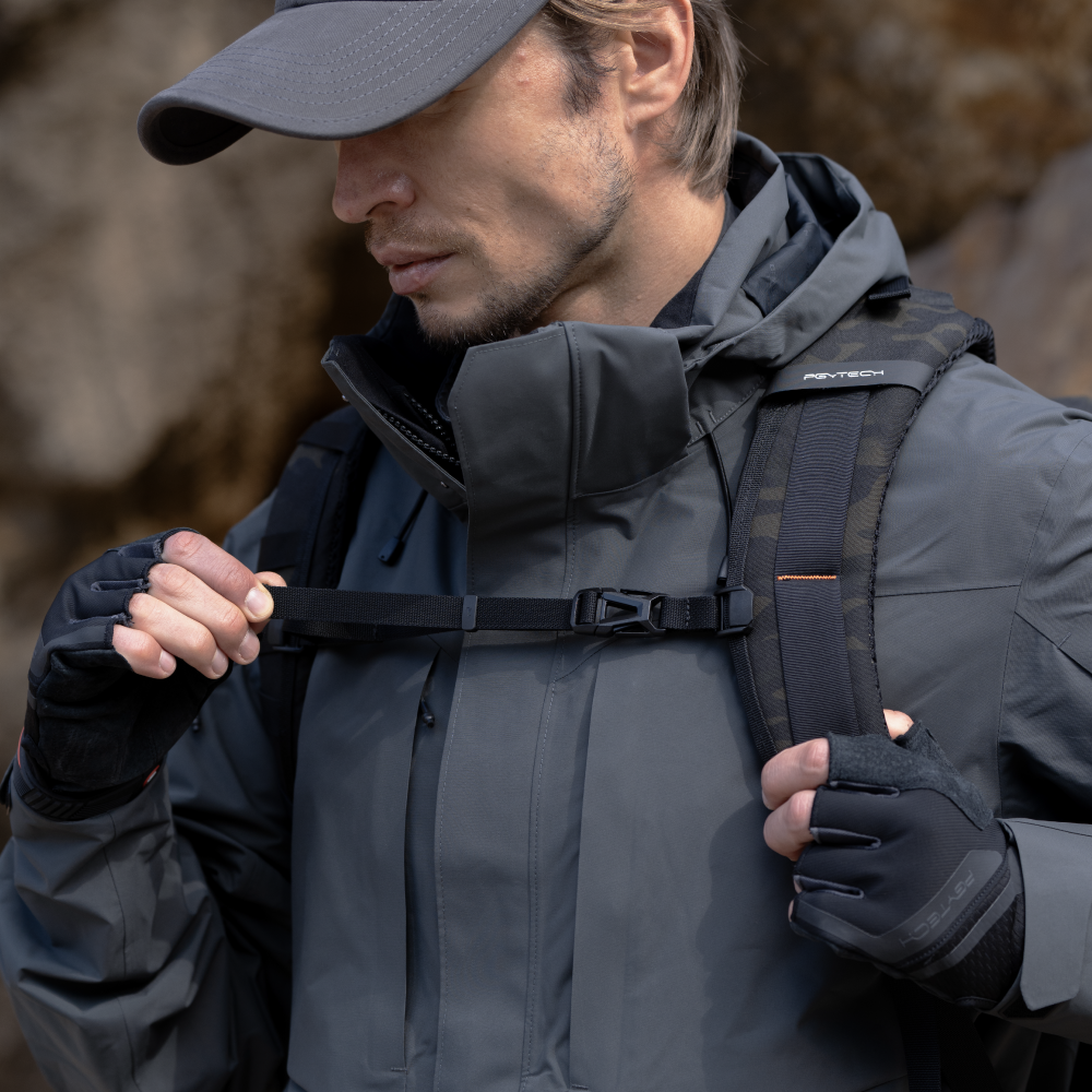 【予約】OneMo Tactical Backpack 25L (ダークナイトカモ)