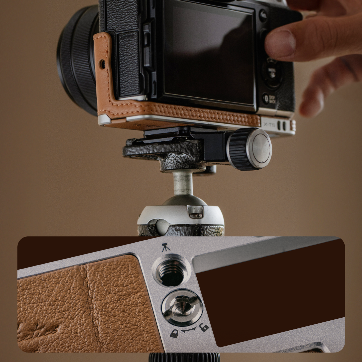 【予約】レザー カメラケース (FUJIFILM X-S20用 / クレイブラウン)