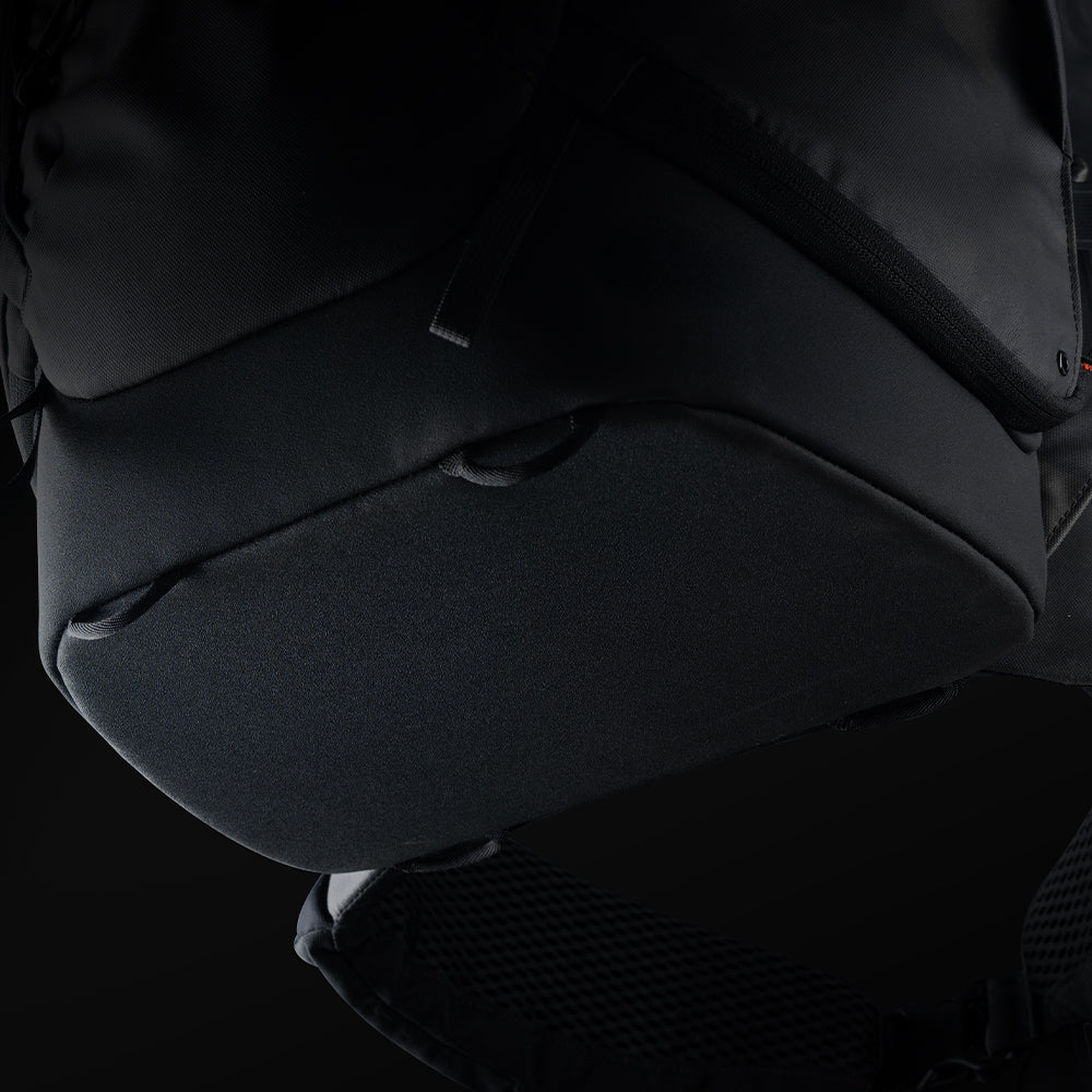 【予約】OnePro ST Backpack (ナイトカモフラージュ)