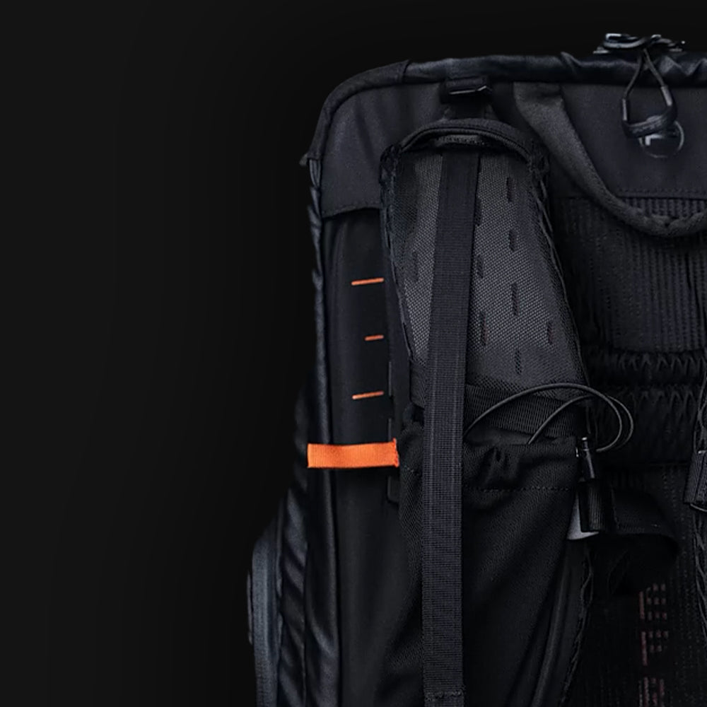 OnePro Flex Backpack 40L (スペースブラック) + カメラ インサート Lサイズ