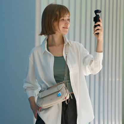 【予約】OneGo Pocket スリングバッグ (ミストホワイト)