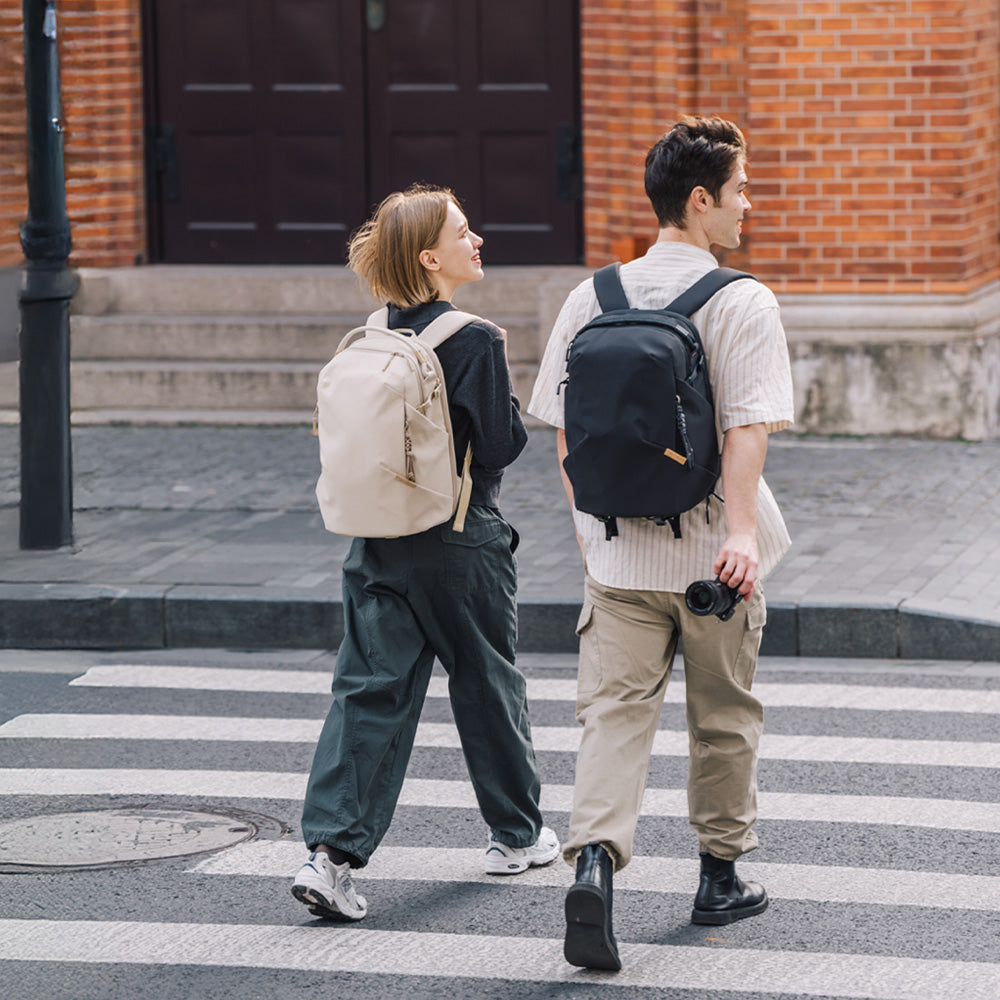 BlackFriday】OneGo Lite Backpack 16L (フォレストグリーン